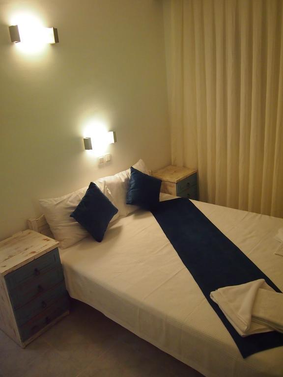 フェティエ Ozcem Apartアパートホテル エクステリア 写真